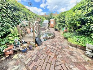 garden- click for photo gallery